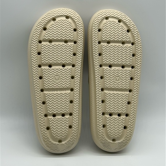 2362- 32 Degrees Cool Cushion Slide Sandals Cream Color Size M (W7.5–8.5) NWT - Picture 9 of 10
